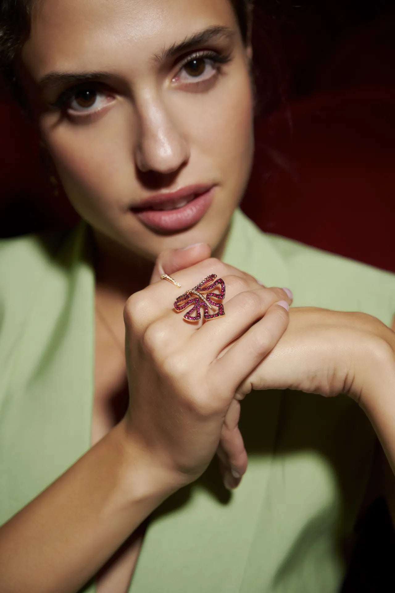 Anello deliciosa, oro rosa, diamanti e rubini (big size) | ELENÈRE – vista 2